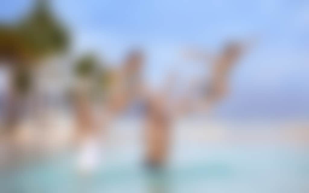 Hayman Island, Poolside